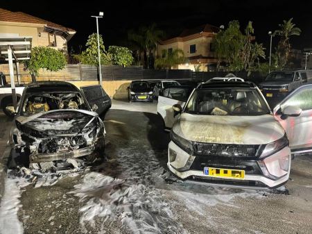 اندلاع حريقان في ام الفحم والعفولة